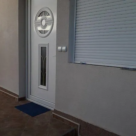Apartment Antigona *
